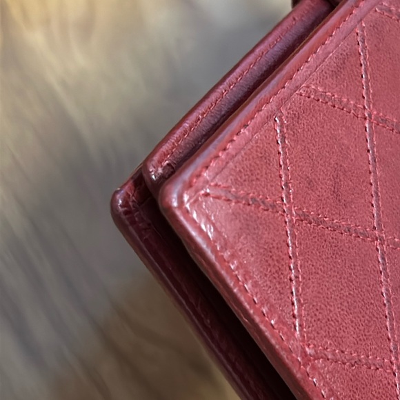 Authentic Chanel Calfskin Diamond Pattern Long Wallet - Picture 7 of 16